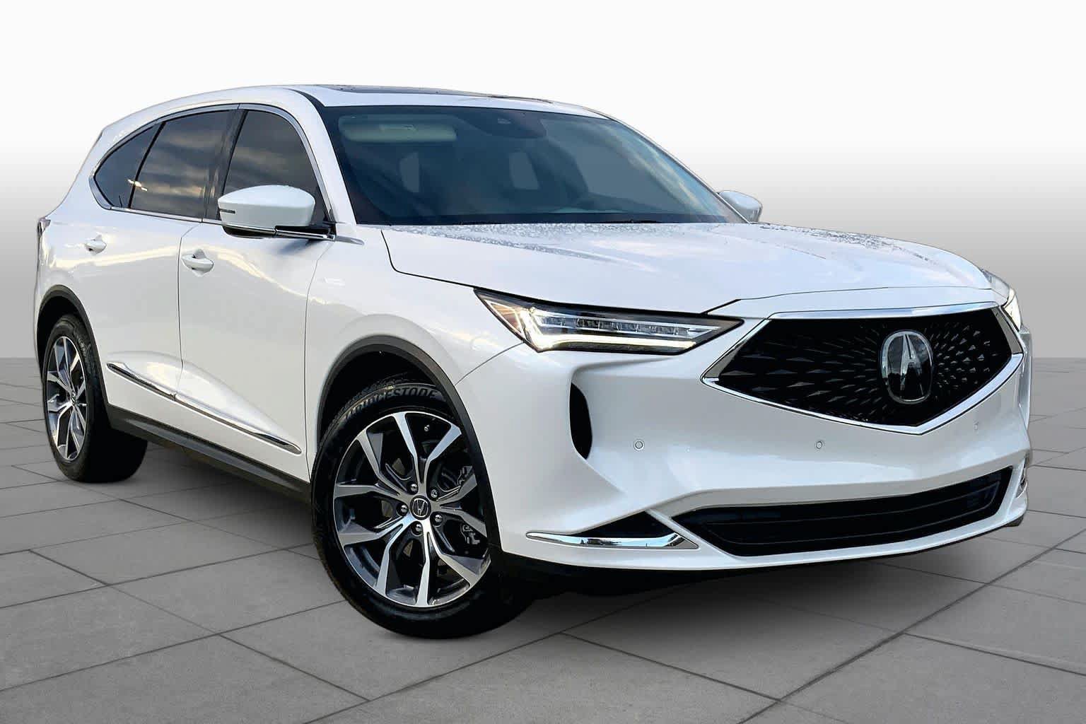 Used 2024 Acura MDX w/ Technology Package FWD image 3