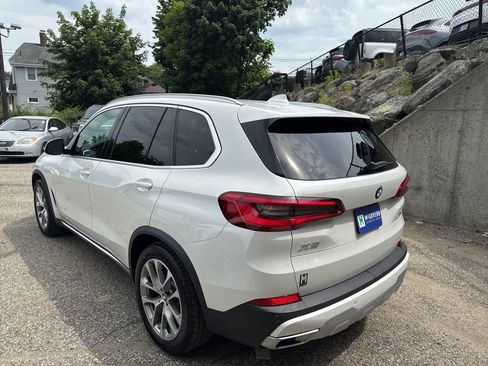 Used 2019 BMW X5 xDrive40i w/ Premium Package 2 AWD/4WD image 4