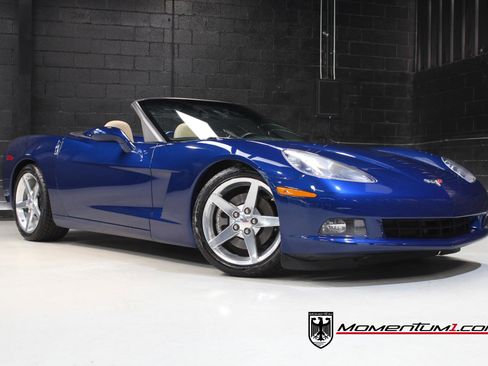 Used 2005 Chevrolet Corvette Convertible w/ Preferred Equipment Group RWD image 1