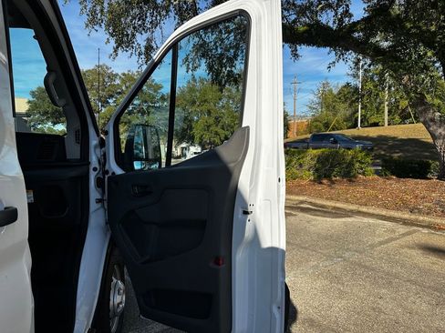 New 2025 Ford Transit 350 148 High Roof image 27