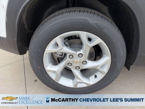 New 2026 Chevrolet Trax LS w/ LS Convenience Package FWD image 24
