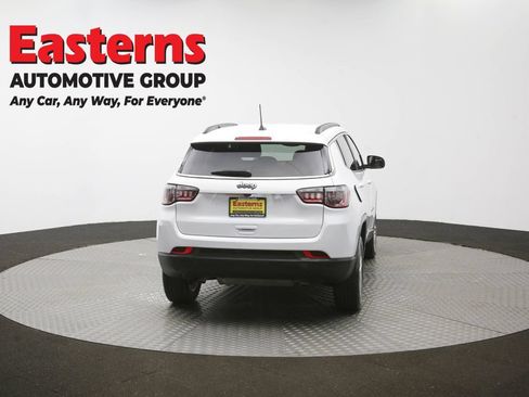 Used 2024 Jeep Compass Latitude AWD/4WD image 38