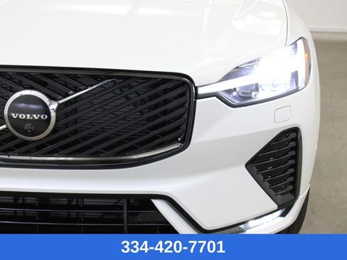 New 2026 Volvo XC60 B5 Plus w/ Climate Package image 7