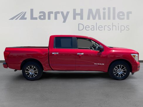 Certified 2021 Nissan Titan SV w/ SV Convenience Package RWD image 6