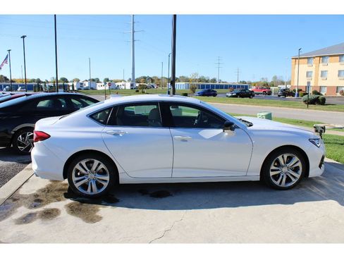 Used 2023 Acura TLX w/ Technology Package image 5