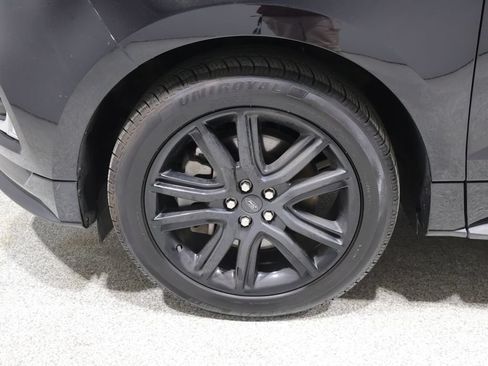 Used 2024 Ford Edge ST-Line AWD/4WD image 8