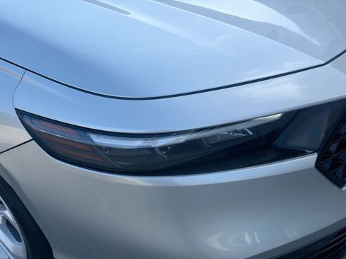 Used 2023 Honda Accord LX image 31
