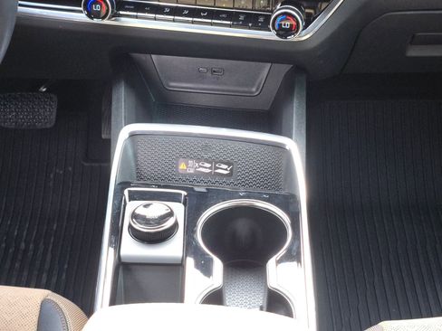 Certified 2026 Chevrolet Equinox ACTIV w/ Convenience Package III image 18