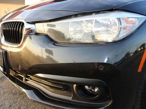 Used 2016 BMW 320i Sedan image 6