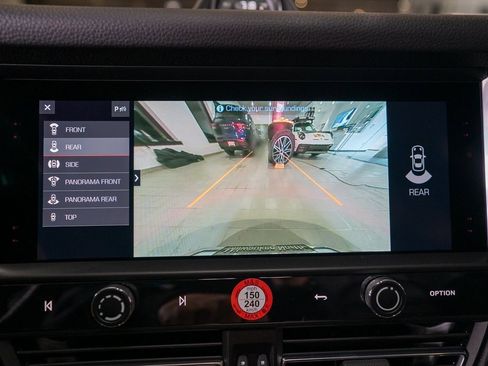 New 2026 Porsche Macan image 28