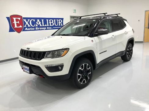 Used 2020 Jeep Compass Trailhawk AWD/4WD image 24