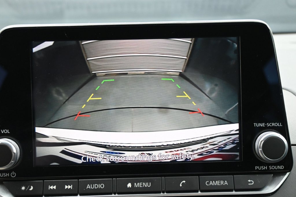 Used 2025 Nissan Altima 2.5 SV FWD image 23