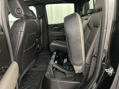 Used 2025 Chevrolet Colorado ZR2 w/ Technology Package AWD/4WD image 26