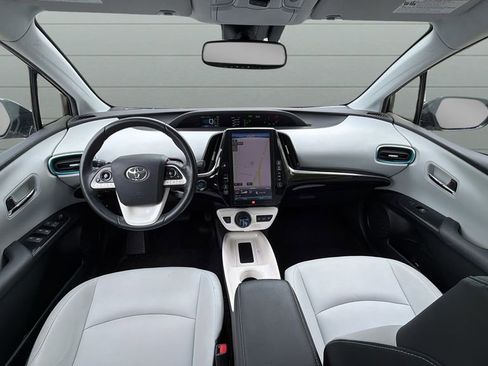 Used 2018 Toyota Prius Prime Advanced FWD image 10