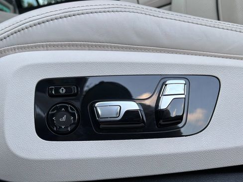 Used 2025 BMW X6 M60i AWD/4WD image 59