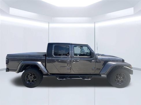 Used 2023 Jeep Gladiator Sport AWD/4WD image 4