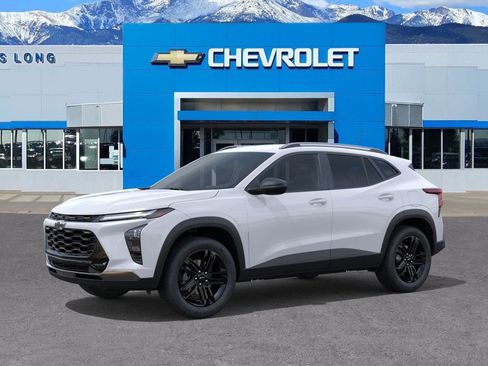 New 2026 Chevrolet Trax ACTIV w/ Driver Confidence Package image 2