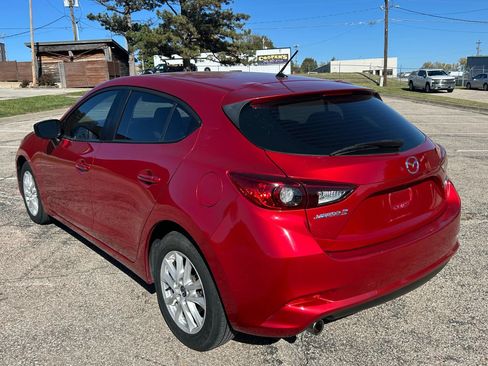Used 2017 MAZDA MAZDA3 Sport FWD image 7