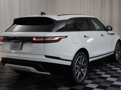New 2026 Land Rover Range Rover Velar Dynamic SE image 18
