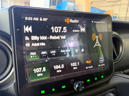 Used 2018 Jeep Wrangler Unlimited Sport S AWD/4WD image 29