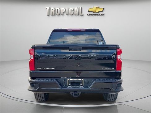 New 2026 Chevrolet Silverado 1500 Custom image 4