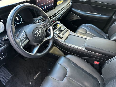 Used 2024 Hyundai Palisade Calligraphy image 10