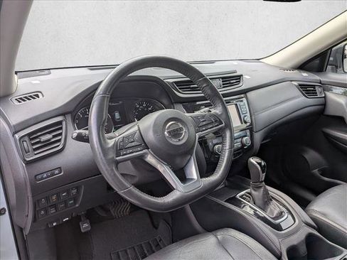 Used 2017 Nissan Rogue SL AWD/4WD image 10