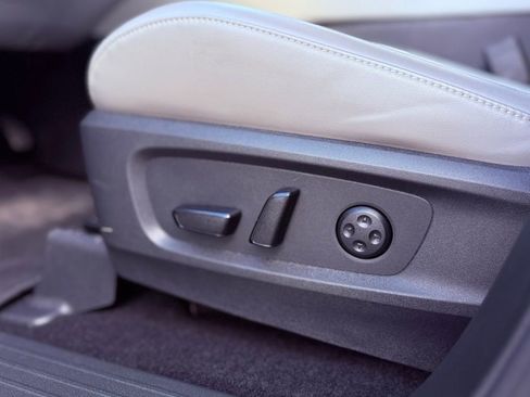 Certified 2026 INFINITI QX60 Luxe w/ Family Package image 25