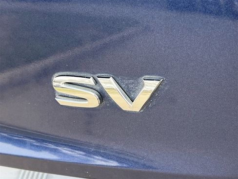 Used 2021 Nissan Rogue SV image 6