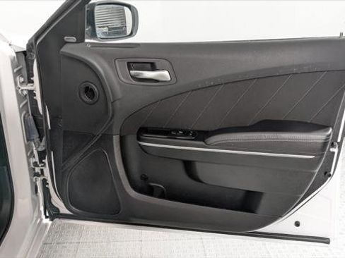 Used 2023 Dodge Charger SXT RWD image 22
