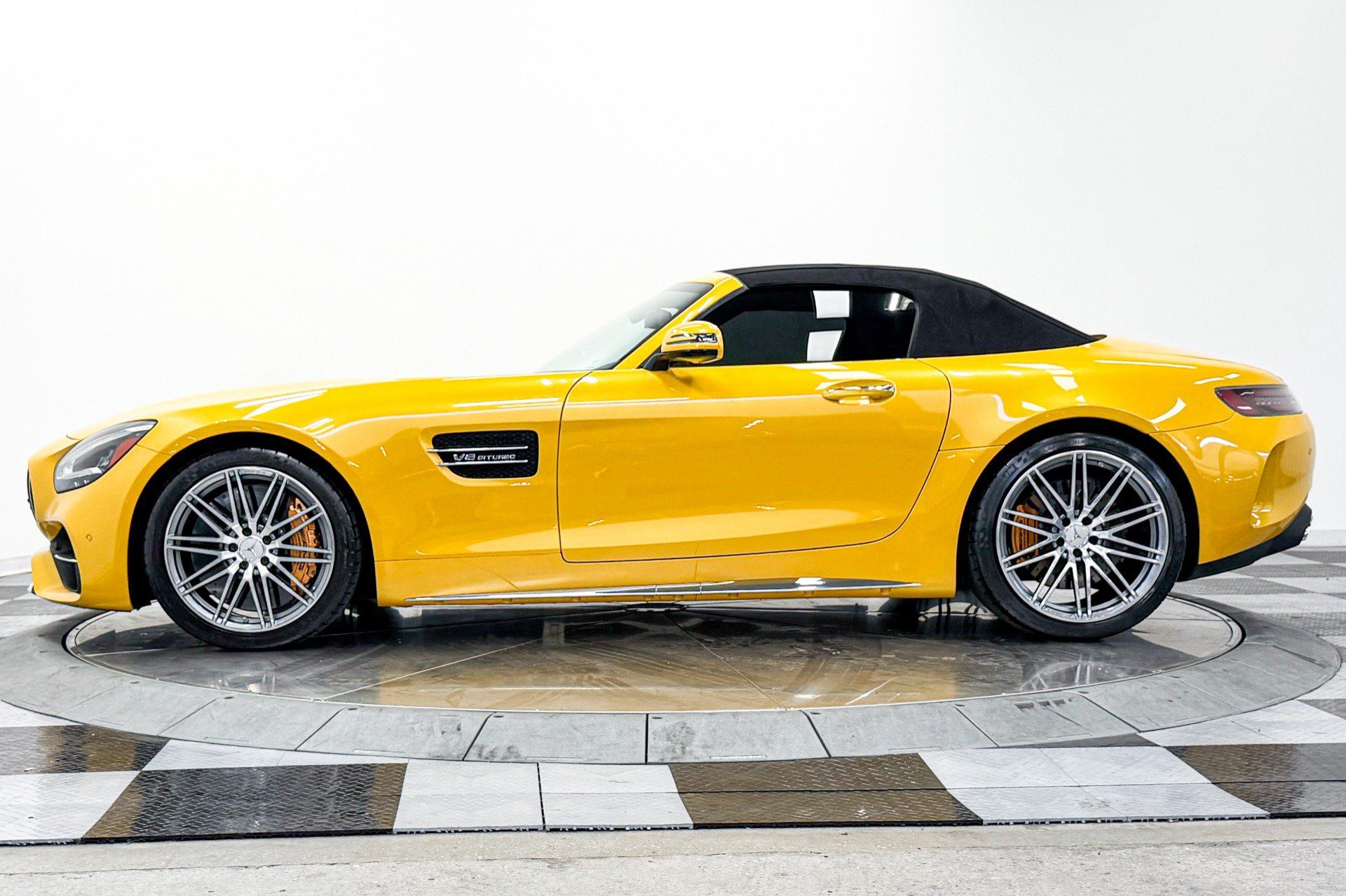 Used 2020 Mercedes-Benz AMG GT C image 31