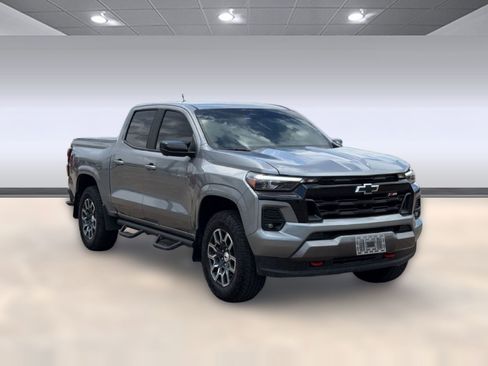 Used 2026 Chevrolet Colorado Z71 w/ Technology Package AWD/4WD image 7