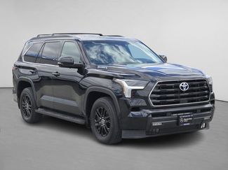 Used 2024 Toyota Sequoia SR5 w/ SR5 Premium Package AWD/4WD video 1