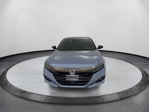 Used 2022 Honda Accord Sport image 2