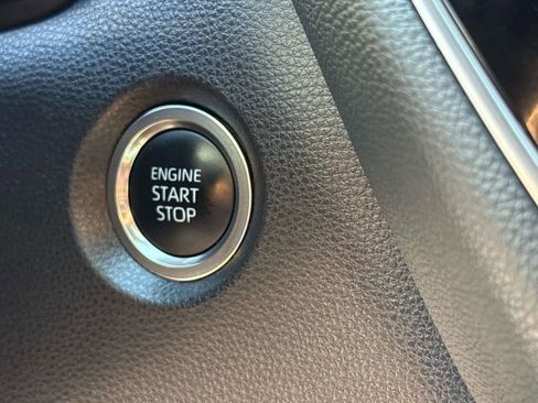 Used 2025 Toyota Corolla SE image 26