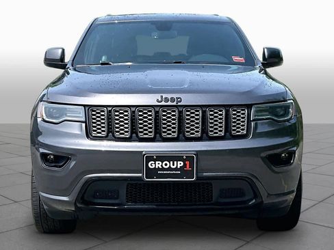 Used 2020 Jeep Grand Cherokee Altitude AWD/4WD image 4