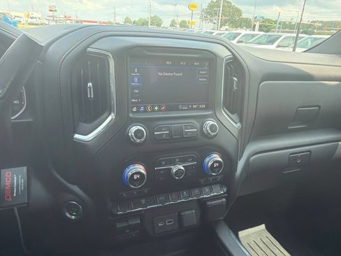 Used 2021 GMC Sierra 2500 AT4 w/ Gooseneck/5TH Wheel Package AWD/4WD image 15