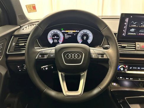 Certified 2023 Audi Q5 2.0T Premium Plus w/ Premium Plus Package AWD/4WD image 12