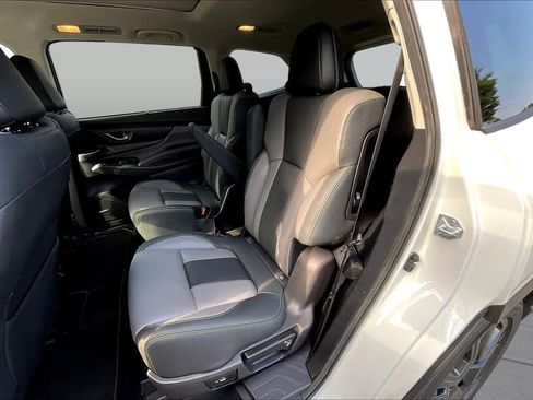 Used 2023 Subaru Ascent Onyx Edition Limited AWD/4WD image 39