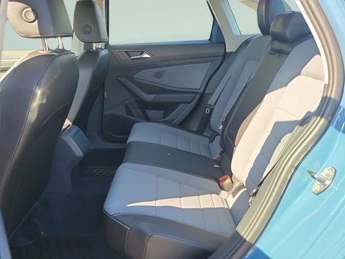 Used 2026 Volkswagen Jetta SE FWD image 10