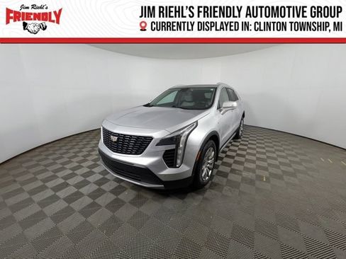 Used 2020 Cadillac XT4 Premium Luxury w/ Enhanced Visibility Package FWD image 2