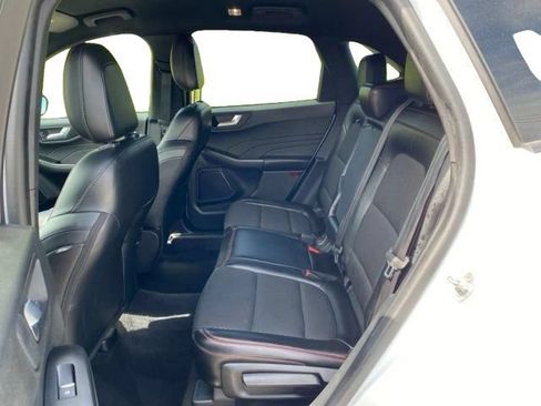 Certified 2023 Ford Escape ST-Line AWD/4WD image 8