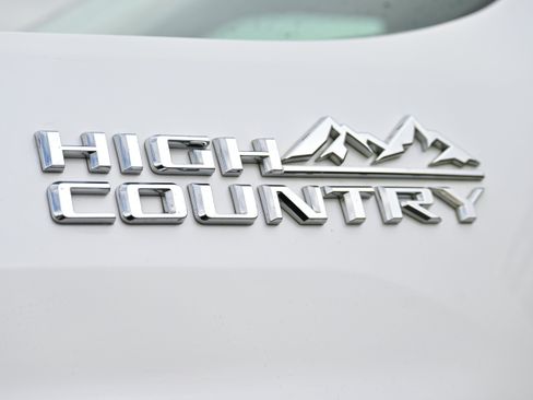 Used 2020 Chevrolet Silverado 2500 High Country image 9