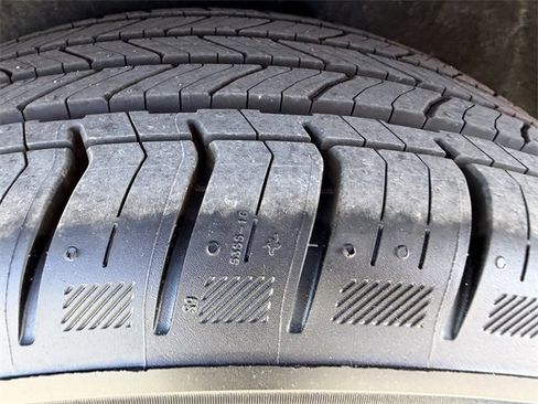 New 2026 Chevrolet Equinox EV LT w/ Midnight Package image 31