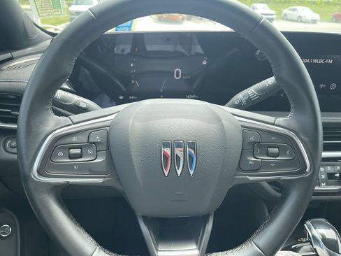 Used 2024 Buick Envista Sport Touring w/ Convenience II Package FWD image 20