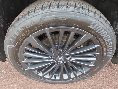 Certified 2025 Lexus RX 350 Premium w/ Kick Sensor & Tow Package image 10