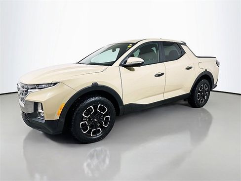 Used 2023 Hyundai Santa Cruz SEL image 3