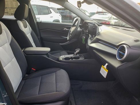 New 2026 Chevrolet Trax LS image 29