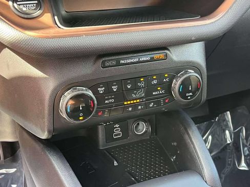 Used 2023 Ford Bronco Sport Outer Banks w/ Tech Package AWD/4WD image 34