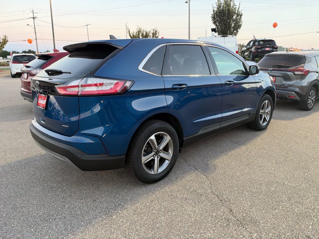 Used 2023 Ford Edge SEL w/ Convenience Package AWD/4WD image 4